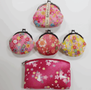 ちりめんでできた小物